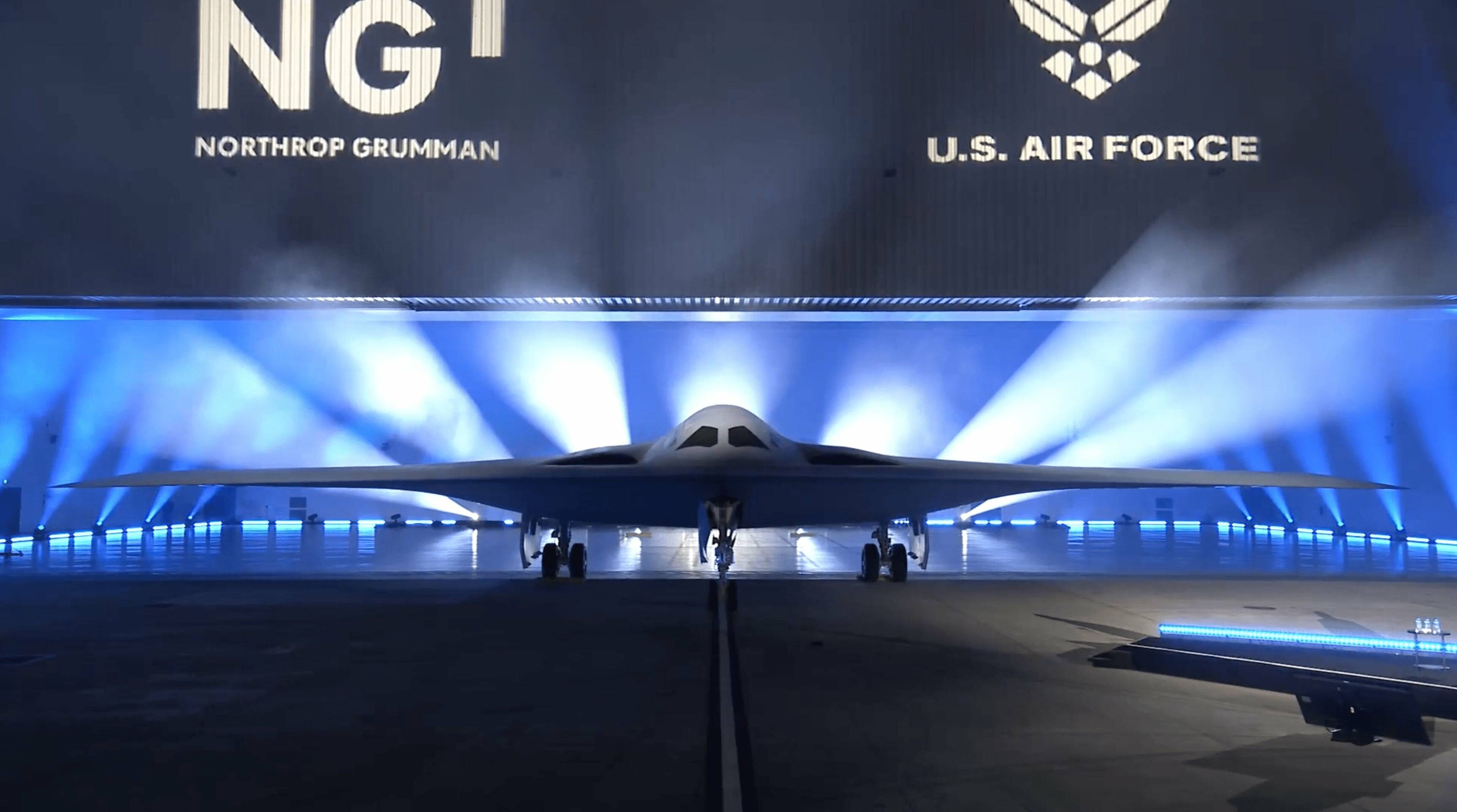 US Air Force Reveals B-21 Raider Stealth Bomber That'll Fly The ...